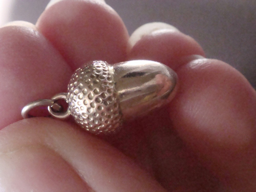 Edwardian 9ct acorn pendant View III