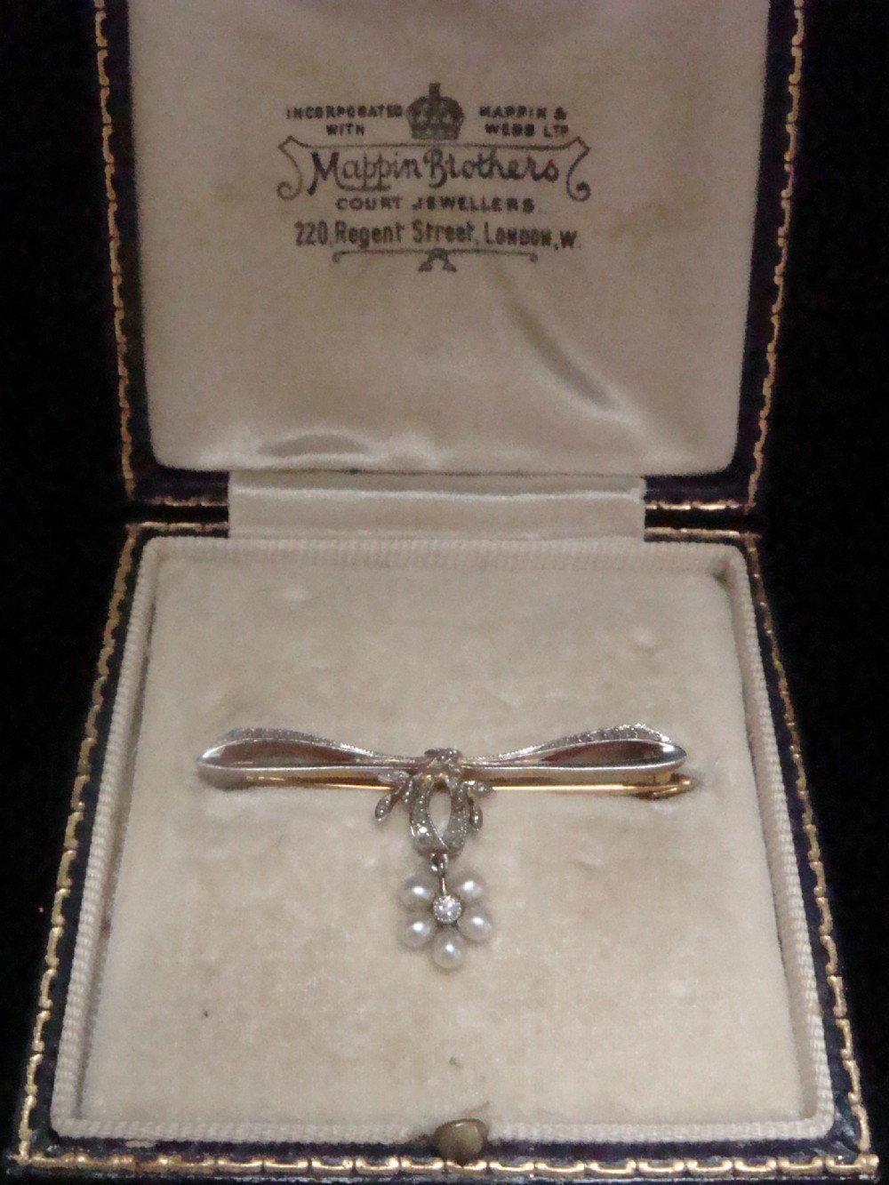 EDWARDIAN 18CT MAPPIN AND WEBB PEARL ROSE CUT DIAMOND BROOCH IN ORIGINAL BOX 2.9