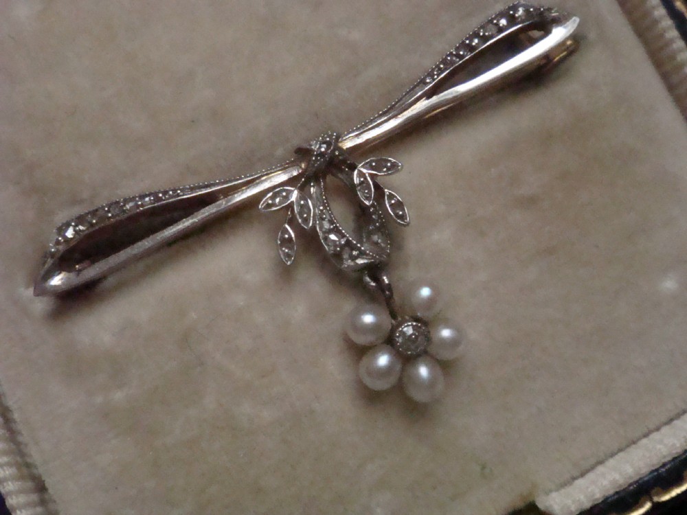 EDWARDIAN 18CT MAPPIN AND WEBB PEARL ROSE CUT DIAMOND BROOCH IN ORIGINAL BOX 2.9 View V