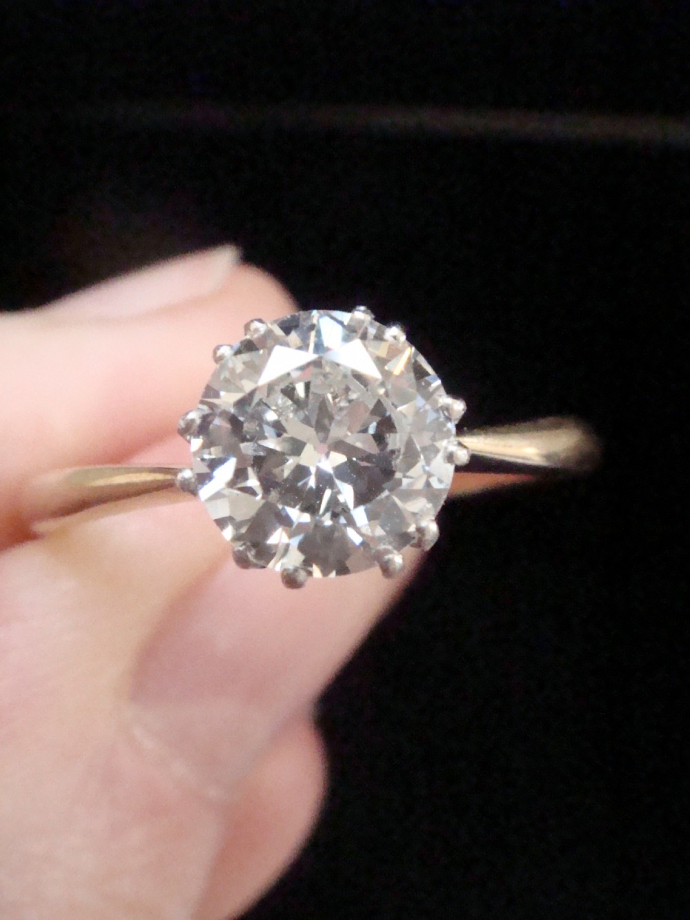 Edwardian 18ct yellow gold 1.35ct diamond solitaire engagement ring  View IV