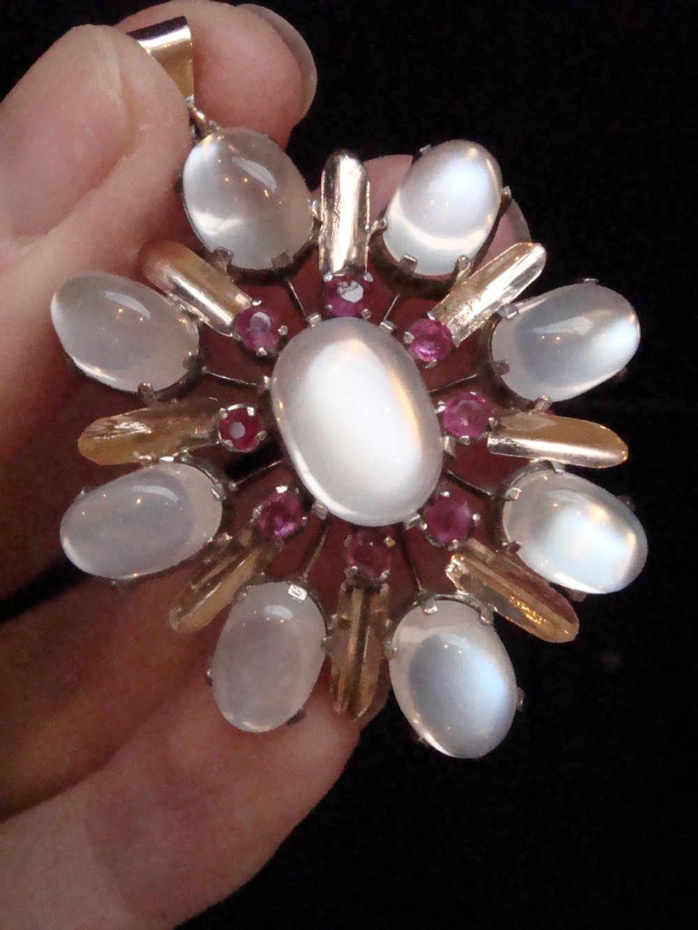 1930s- 1950s LARGE 9CT NATURAL MOONSTONE AND RUBY PENDANT View II
