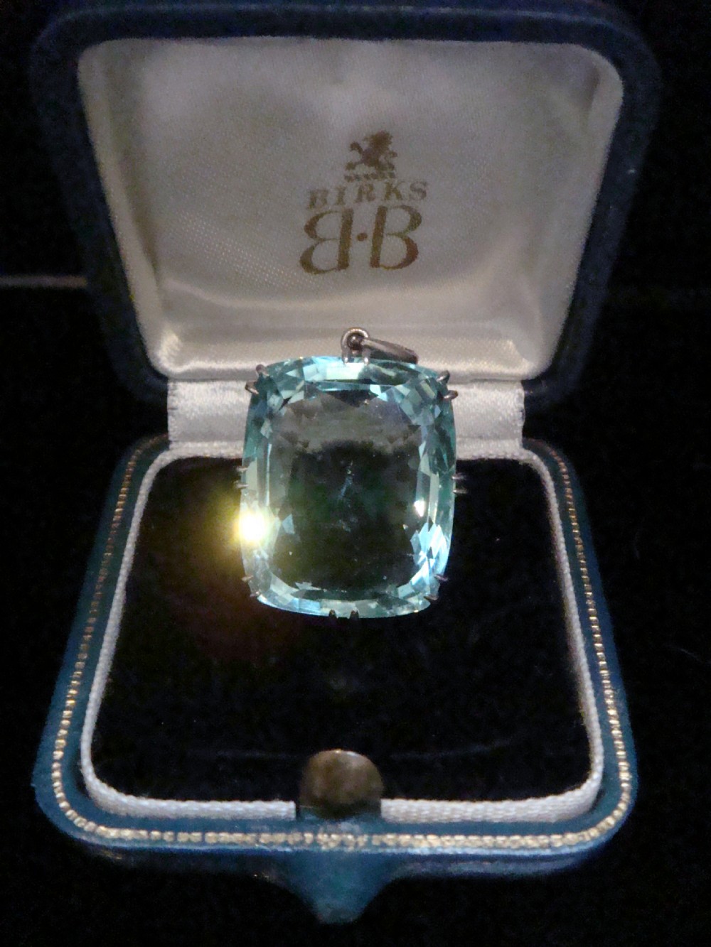 EDWARDIAN PLATINUM LARGE SUPERIOR NATURAL AQUAMARINE PENDANT 25.00CT