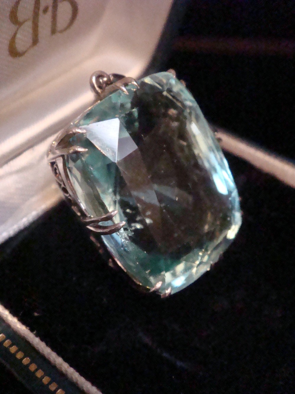 EDWARDIAN PLATINUM LARGE SUPERIOR NATURAL AQUAMARINE PENDANT 25.00CT View III