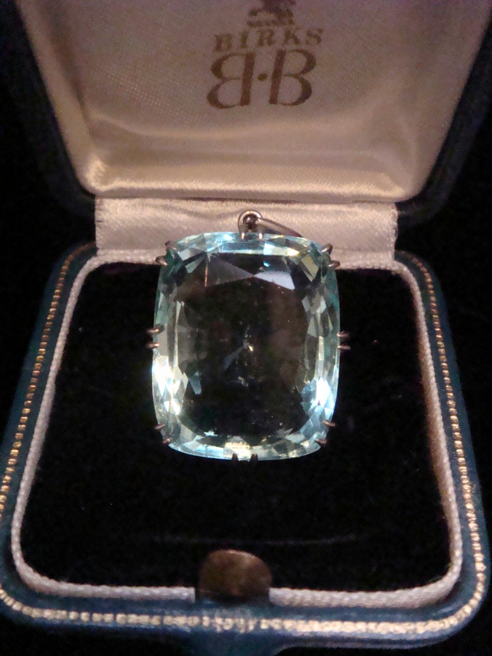 EDWARDIAN PLATINUM LARGE SUPERIOR NATURAL AQUAMARINE PENDANT 25.00CT View V