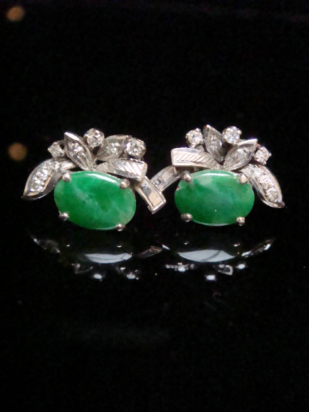 Retro 14ct white gold jade and diamond stud earrings 2.5g View II