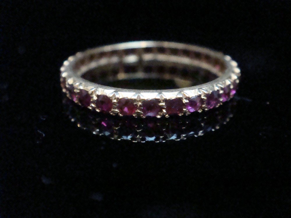 EDWARDIAN 18CT YELLOW GOLD NATURAL RUBY FULL ETERNITY RING SIZE Q 1/2