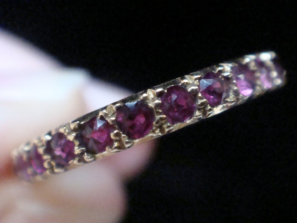 EDWARDIAN 18CT YELLOW GOLD NATURAL RUBY FULL ETERNITY RING SIZE Q 1/2 View II