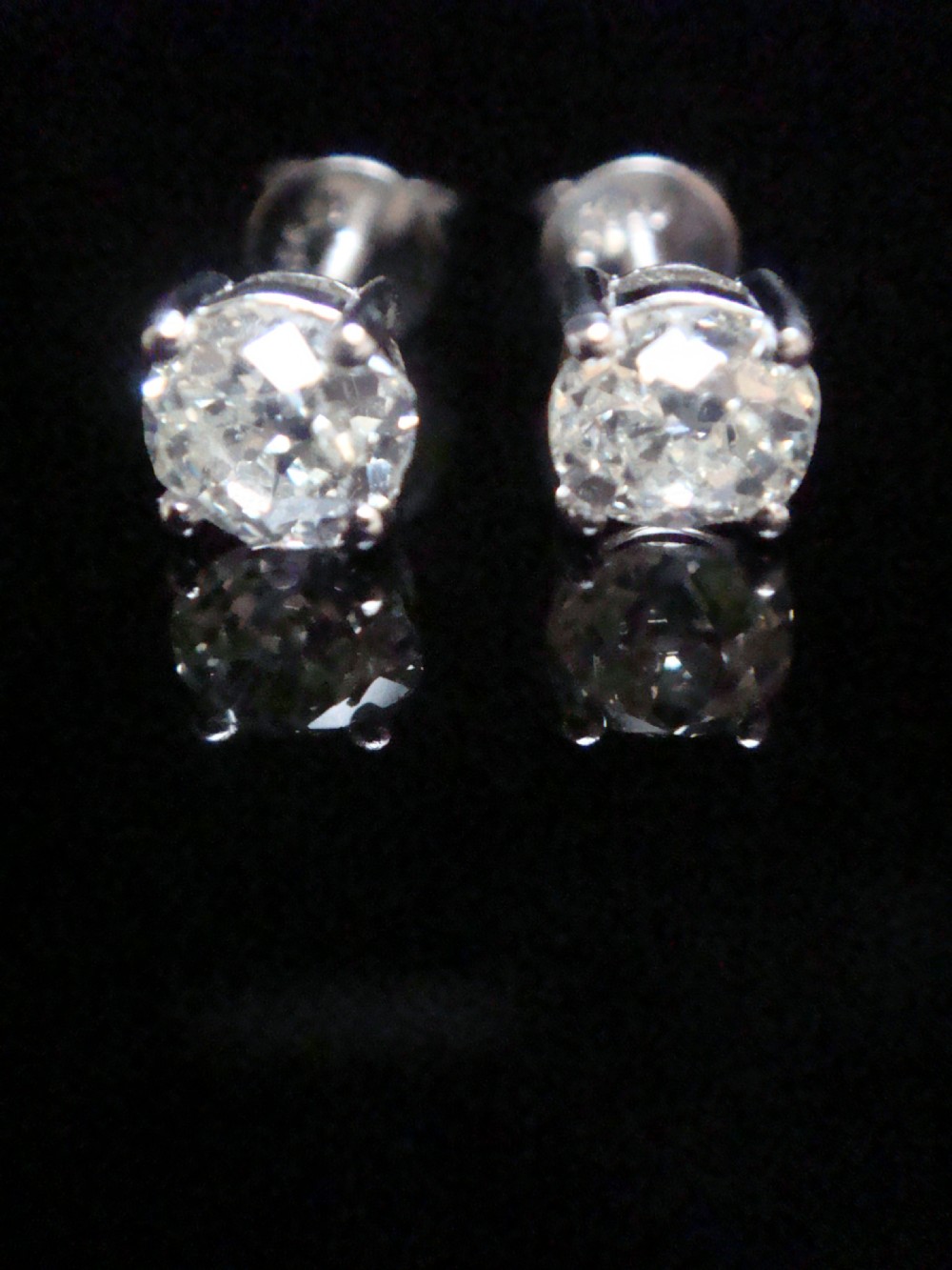 EDWARDIAN PLATINUM 1.20CT  OLD CUT DIAMOND STUD EARRINGS PIERCED EARS