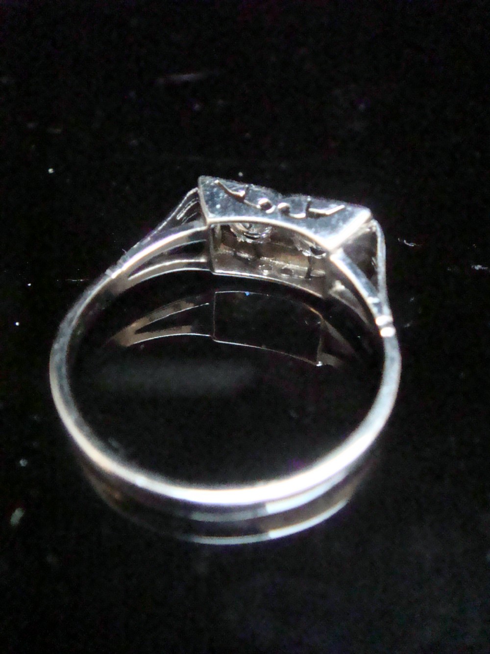 ART DECO 1920S 18CT WHITE GOLD DIAMOND TOI ET MOI RING 0.40CT View III