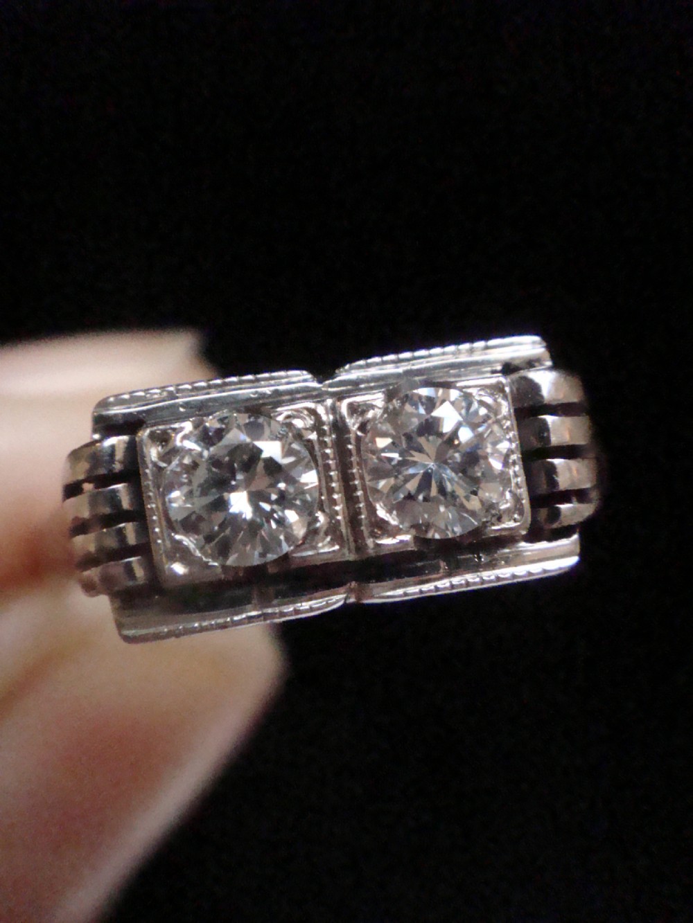 ART DECO 1920S 18CT WHITE GOLD DIAMOND TOI ET MOI RING 0.40CT View IV