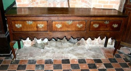 18th Cent Oak Shropshire Dresser Base