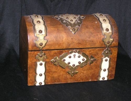 Burr Walnut Tea Caddy