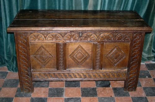 Good 17th Cent Oak Coffer