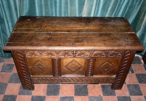 fig 1. Good 17th Cent Oak Coffer
