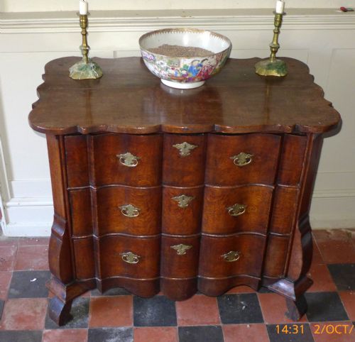 fig 1. 18th Cent Continental Oak Chest of Drawers