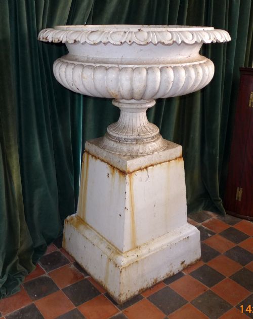 Impressive Large Antique Garden Urn/planter
