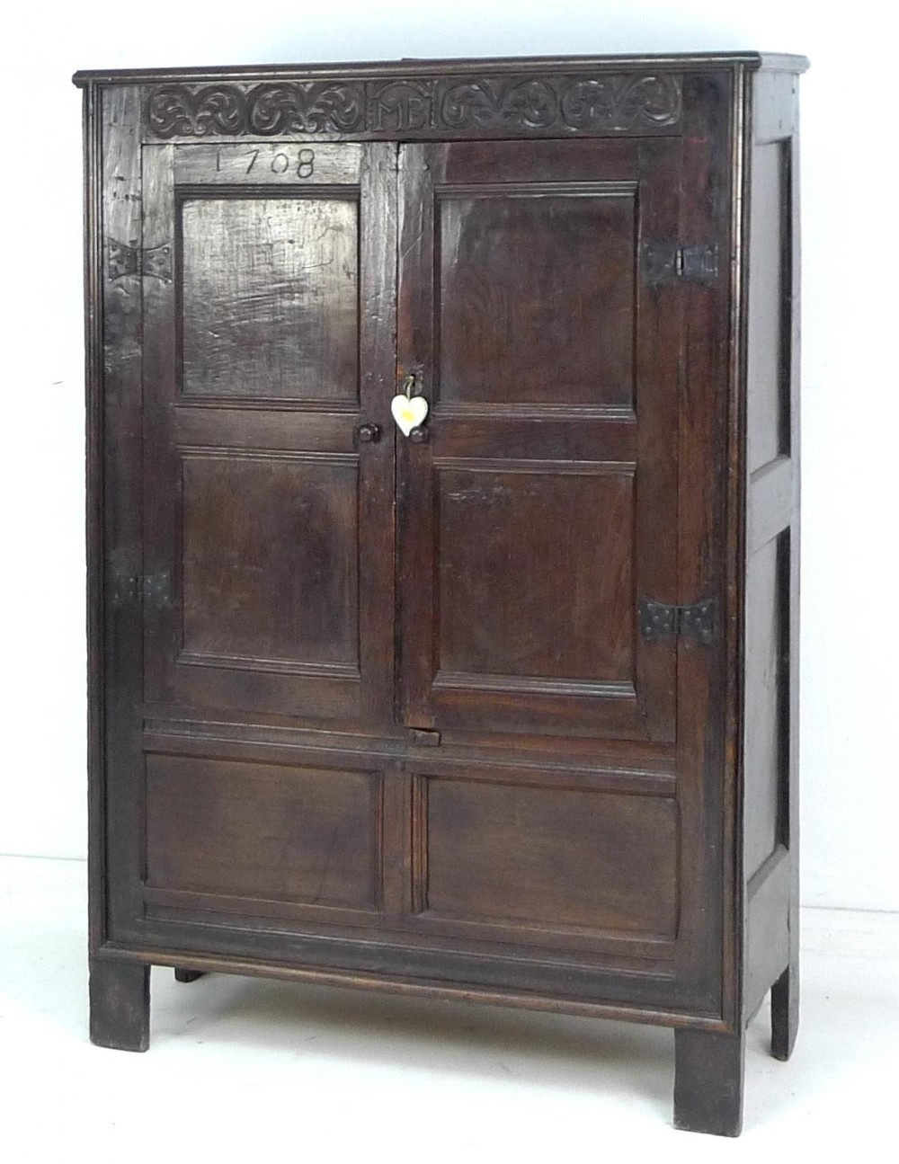 Early 18th Cent Oak Cupboard