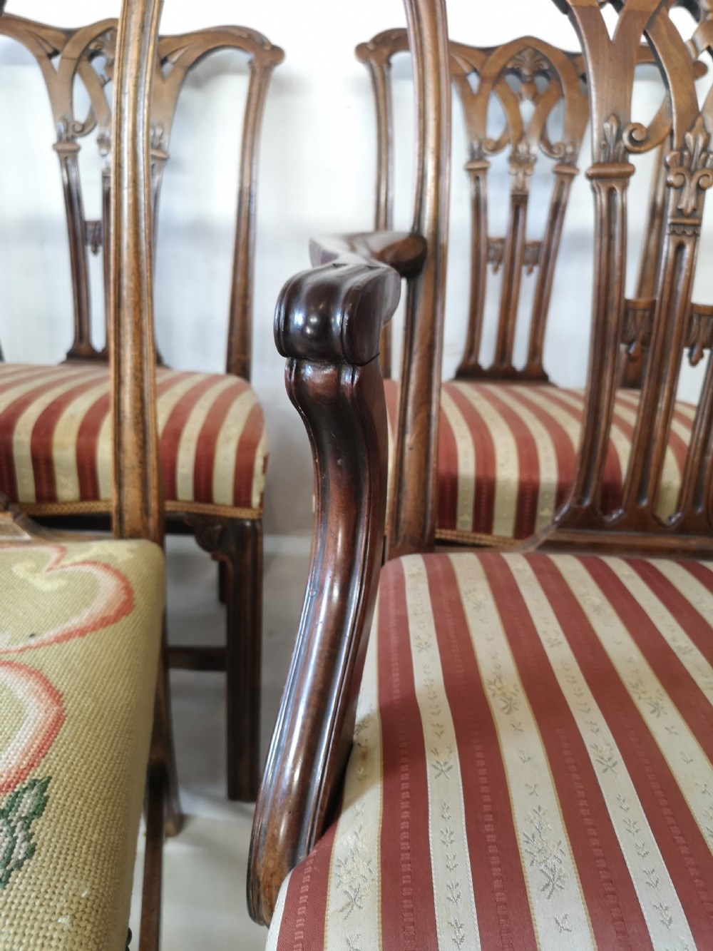 Set 8 (6+2) 18th Cent Chippendale Gothic Mahogany Dinning Chairs View III