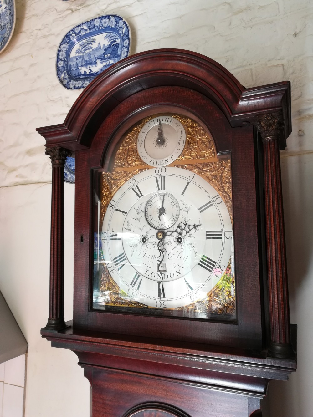 18th Cent Mahogany 8 Day Long case / Grandfather Clock View VII