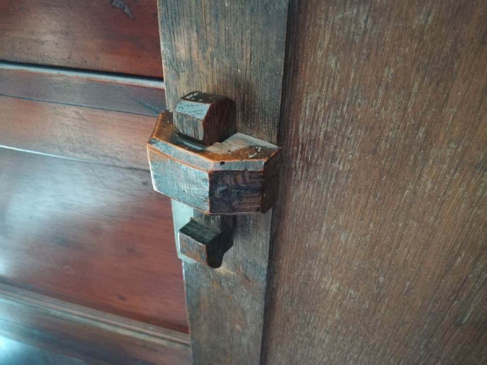Early 19th Cent Oak Welsh Press Cupboard View VI