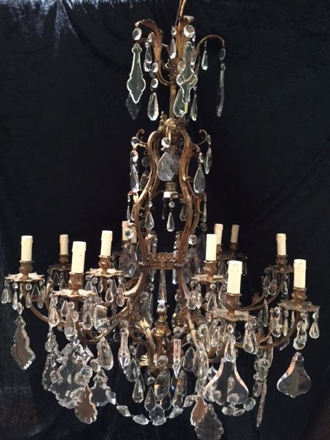 LARGE FRENCH BRASS ANTIQUE CHANDELIER