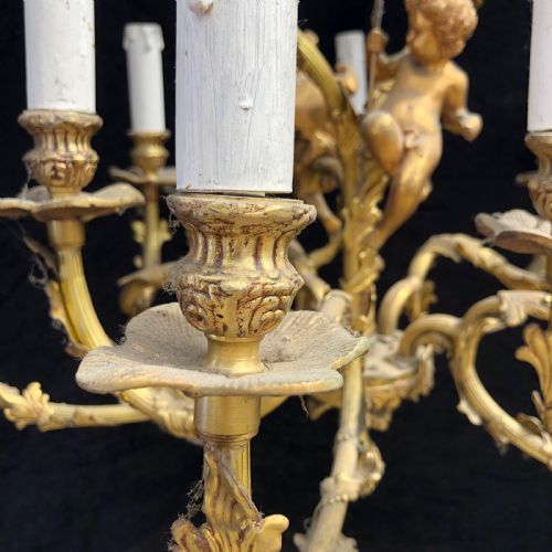A TEN LIGHT FRENCH GILT CHERUB ANTIQUE CHANDELIER - ADDITIONAL PHOTO 10