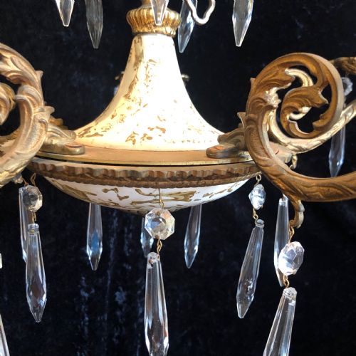 A PAIR OF DECORATIVE ITALIAN ANTIQUE CHANDELIERS - ADDITIONAL PHOTO 7