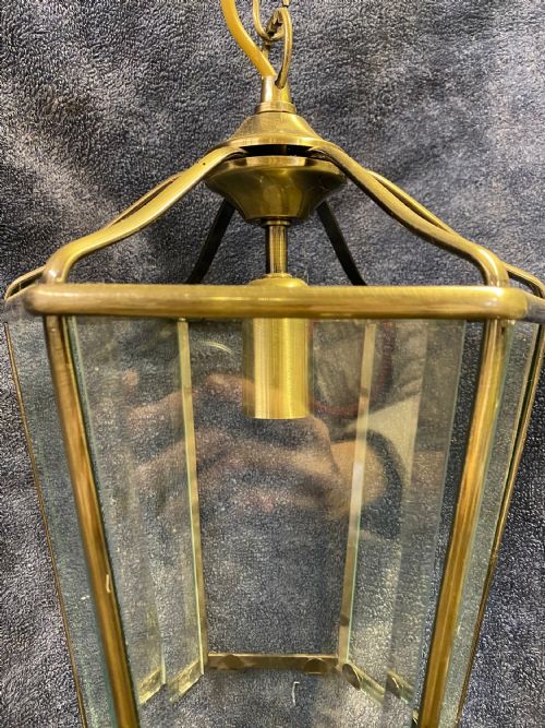 A SIMPLE FRENCH BRASS HEXAGONAL ANTIQUE LANTERN - ADDITIONAL PHOTO 2