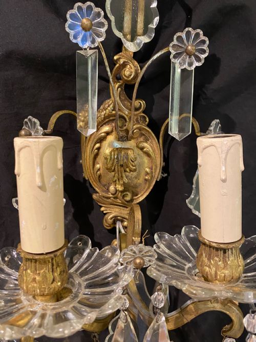 A PAIR OF GOOD QUALITY FRENCH TWO LIGHT ANTIQUE WALLLIGHTS - ADDITIONAL PHOTO 3