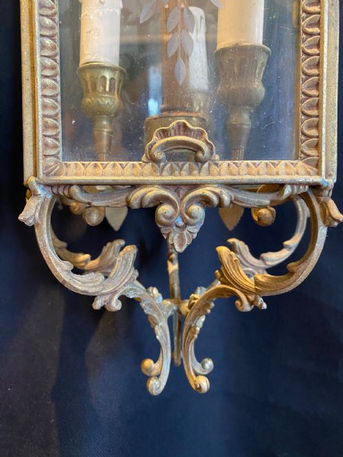 ORNATE FRENCH BRASS ANTIQUE LANTERN - ADDITIONAL PHOTO 6
