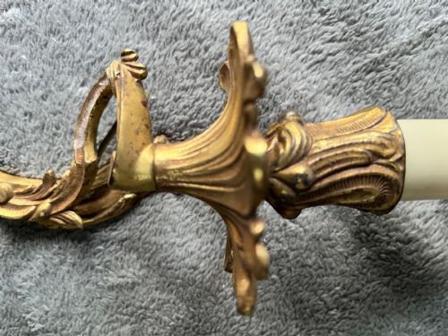 A SINGLE FRENCH BRASS ROCOCO ANTIQUE WALLLIGHT C1900 - ADDITIONAL PHOTO 1