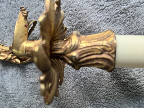 A SINGLE FRENCH BRASS ROCOCO ANTIQUE WALLLIGHT C1900 - ADDITIONAL PHOTO 5