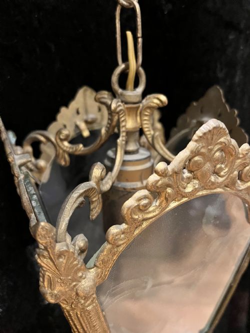 A SMALL FRENCH ANTIQUE LANTERN C1910 - ADDITIONAL PHOTO 1