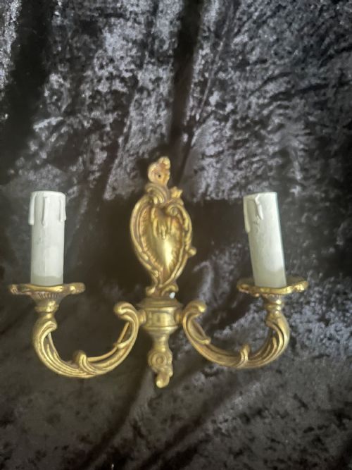 A PAIR OF FRENCH BRASS ROCOCO ANTIQUE WALLLIGHTS - ADDITIONAL PHOTO 6