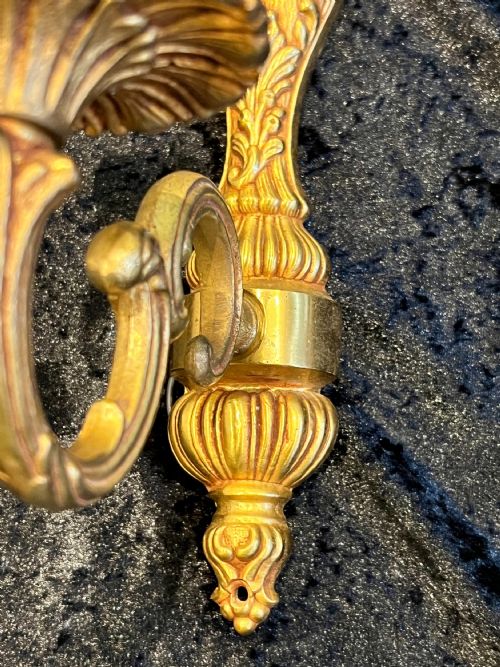 A PAIR OF SINGLE LIGHT BRASS FRENCH ANTIQUE WALLLIGHTS - ADDITIONAL PHOTO 6