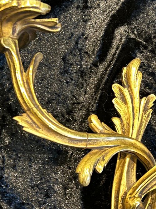 PAIR OF FRENCH BRASS ANTIQUE WALLSCONES - ADDITIONAL PHOTO 3