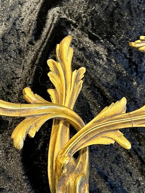 PAIR OF FRENCH BRASS ANTIQUE WALLSCONES - ADDITIONAL PHOTO 4