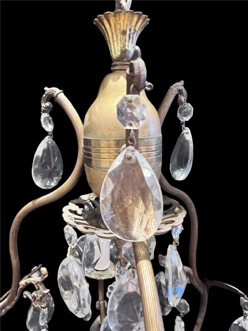A THREE LIGHT ITALIAN ANTIQUE CHANDELIER - ADDITIONAL PHOTO 1