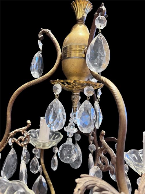 A THREE LIGHT ITALIAN ANTIQUE CHANDELIER - ADDITIONAL PHOTO 5