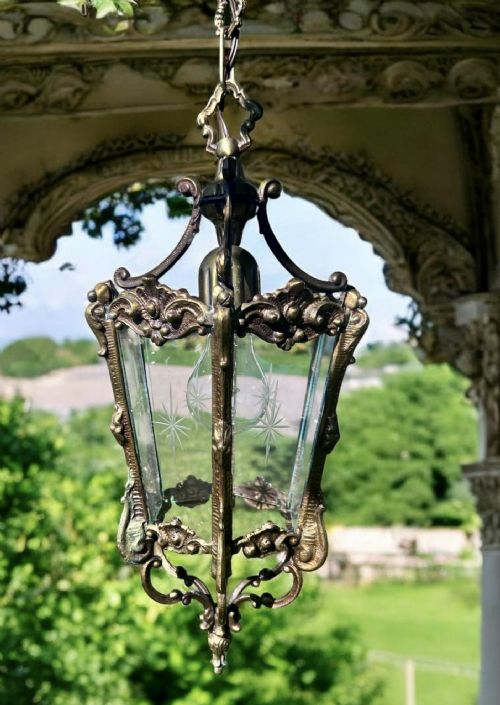 FRENCH BRASS SINGLE LIGHT HALL ANTIQUE LANTERN