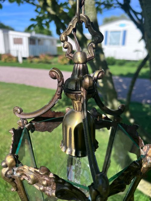 FRENCH BRASS SINGLE LIGHT HALL ANTIQUE LANTERN - ADDITIONAL PHOTO 2