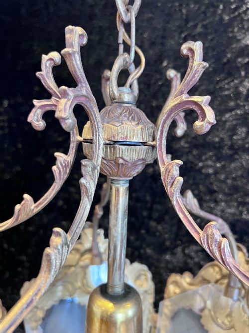 AN ANTIQUE SINGLE LIGHT BRASS ROCOCO FRENCH LANTERN - ADDITIONAL PHOTO 4