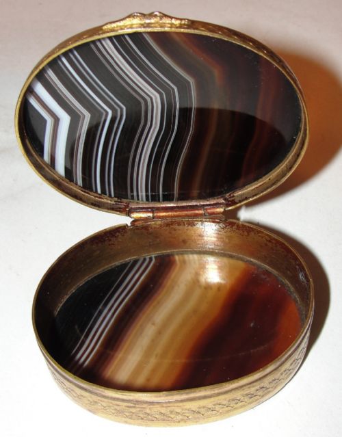 Scottish Victorian Agate Box. Circa 1870