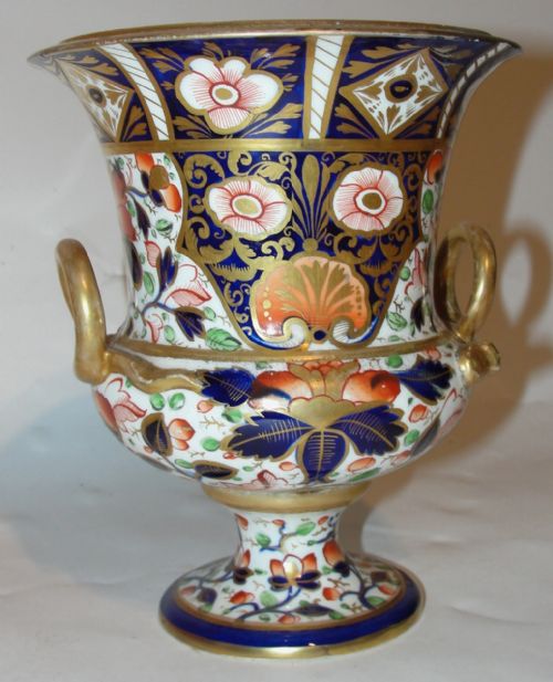 Derby Campana Vase. Circa 1820