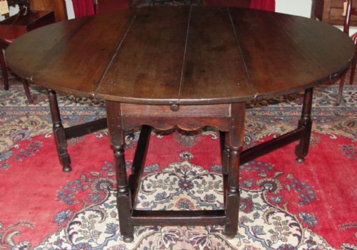 Large Georgian Oak Gateleg Dining Table. Circa 1750