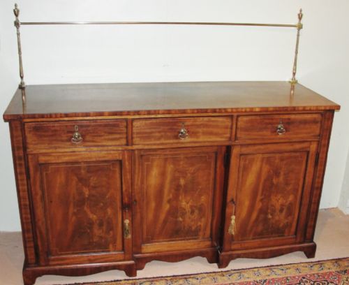 Scottish Georgian Mahogany Side Cabinet/sideboard. Circa 1800