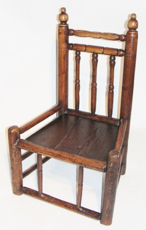 17th. Century Elm Thrown Chair. Circa 1680
