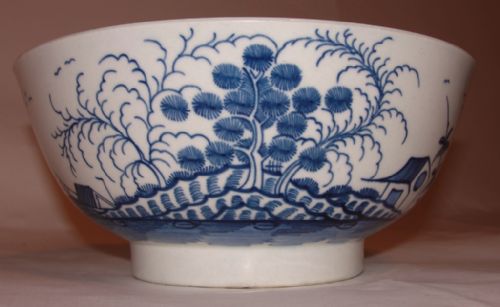 Georgian Worcester Salad Bowl. Circa 1775