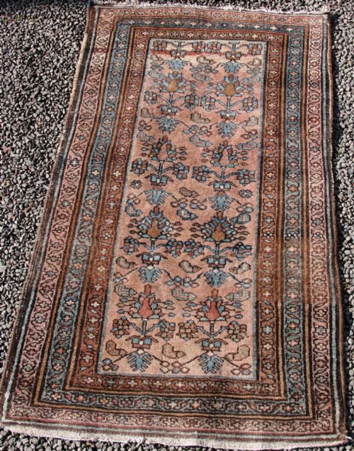 Antique Persian Hamadan Rug. Circa 1910
