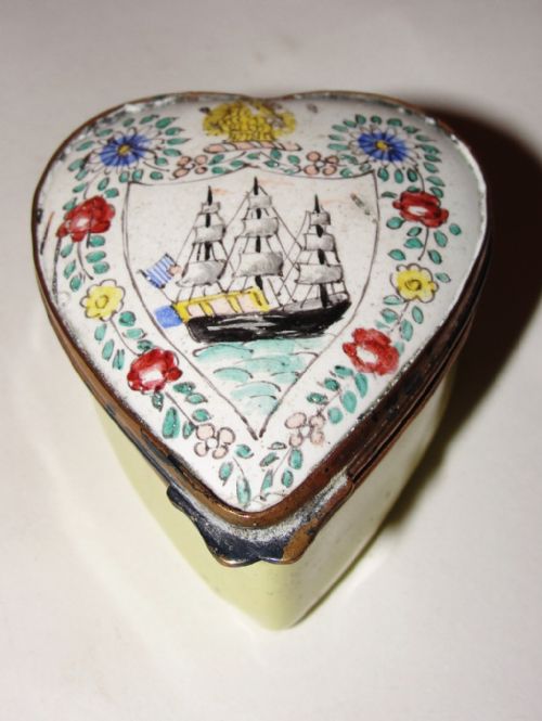 Georgian Bilston Enamel Patch Box. Circa 1785